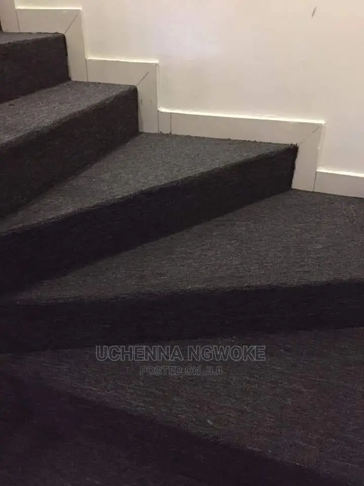 Wall to Wall Staircase Rug