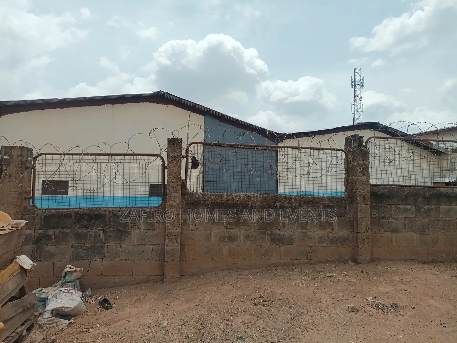 Massive 2500m2 Warehouse for Lease at Toll Gate Ibadan