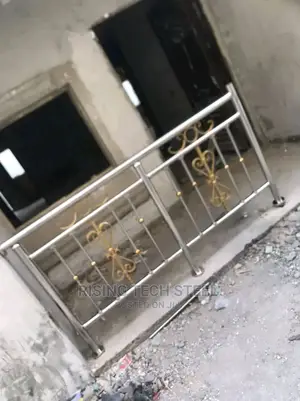 Stainless Handrail Senter Gold Cumbi and Ring Ball