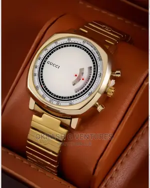 Gucci Gold Chain Watch