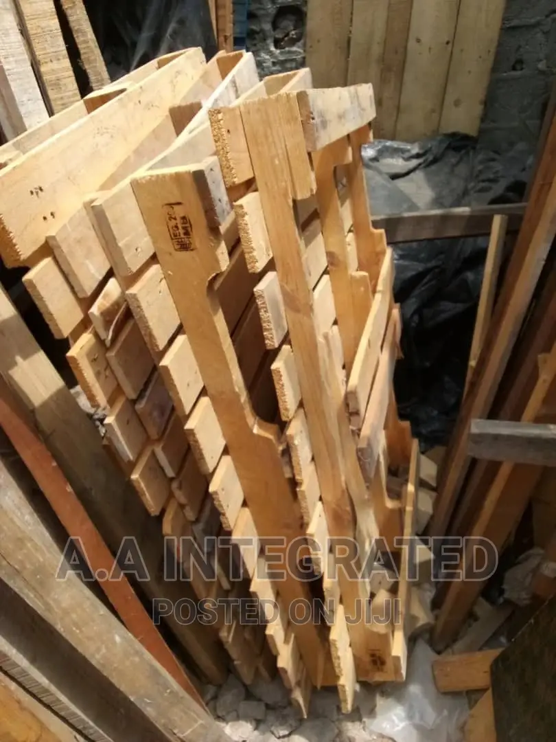 Pallets Wood