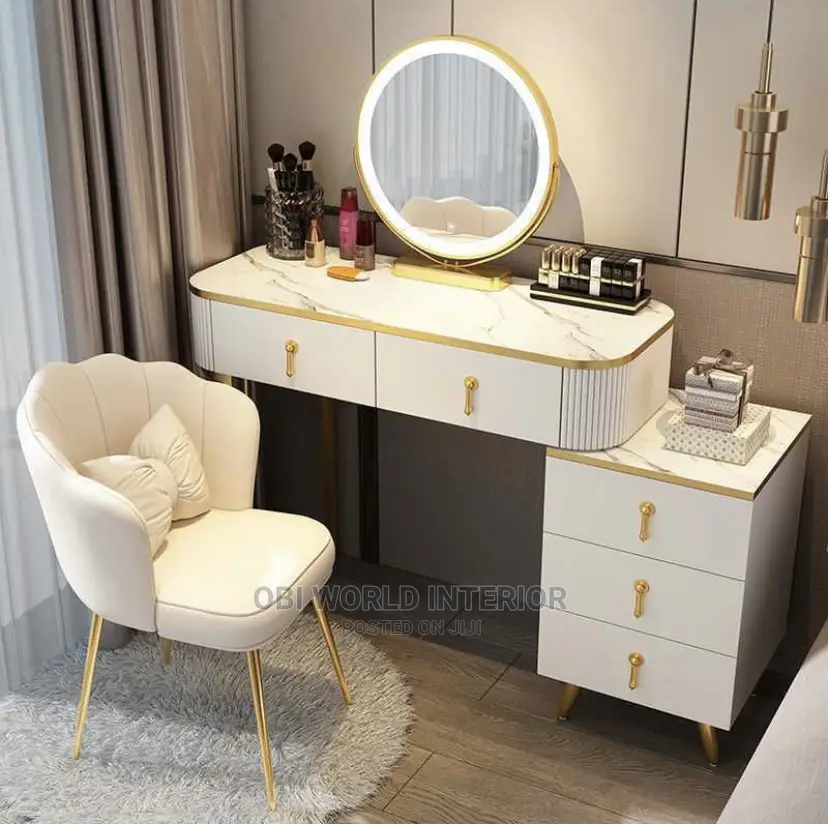 Quality Luxury Dressing Mirror Set
