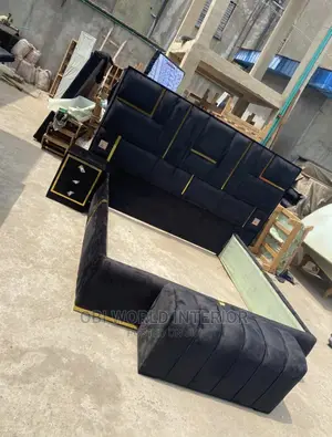 Quality 6by6 Bed Frame With Side Drawers, Ottoman