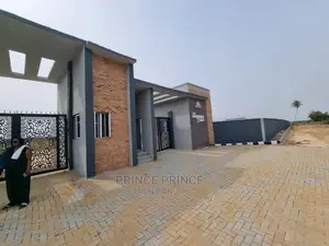 Lagoon Front Estate