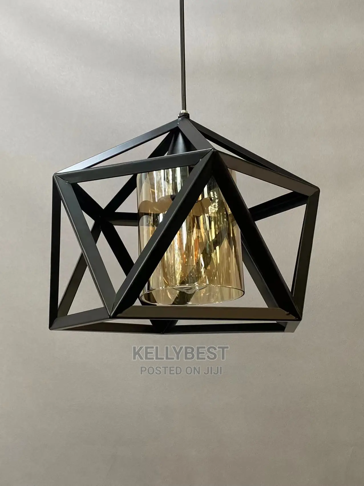 Quality Ceiling Mounted Nordic Dropping Pendant Light.