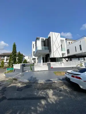 5bdrm Duplex in Lekki for Sale