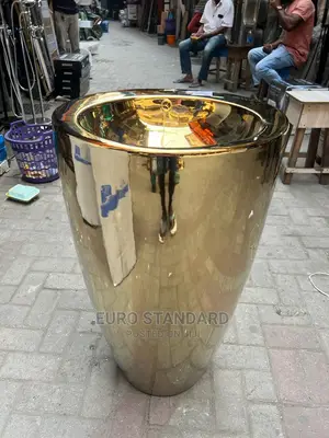 Gold Plated Standing Washing Hand Basin