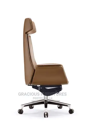 Luxury High Back Executive Swivel Leather Office Chairs. 