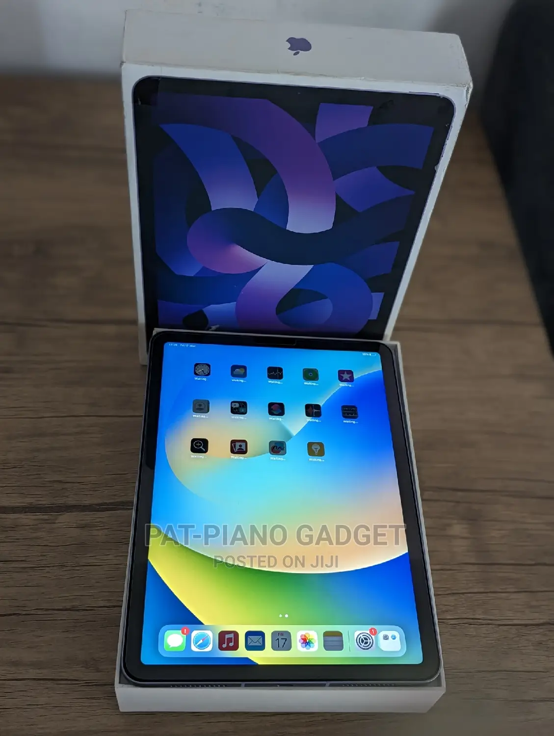 Apple iPad Air (2022) 64 GB Gray