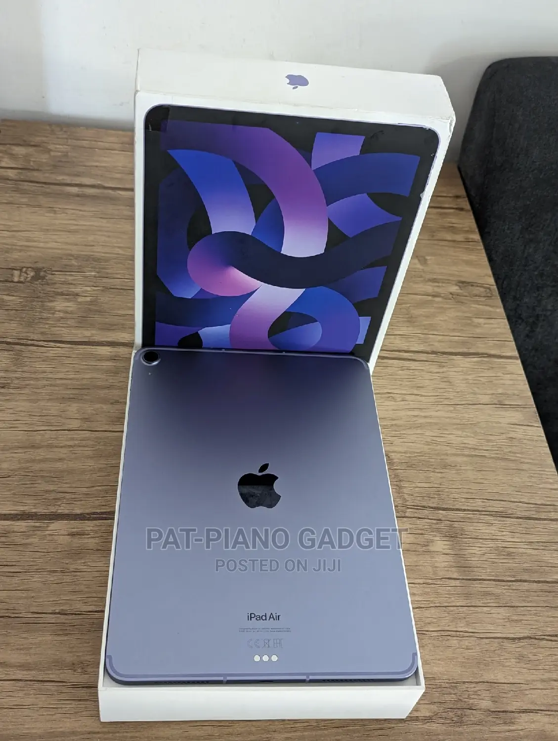 Apple iPad Air (2022) 64 GB Gray
