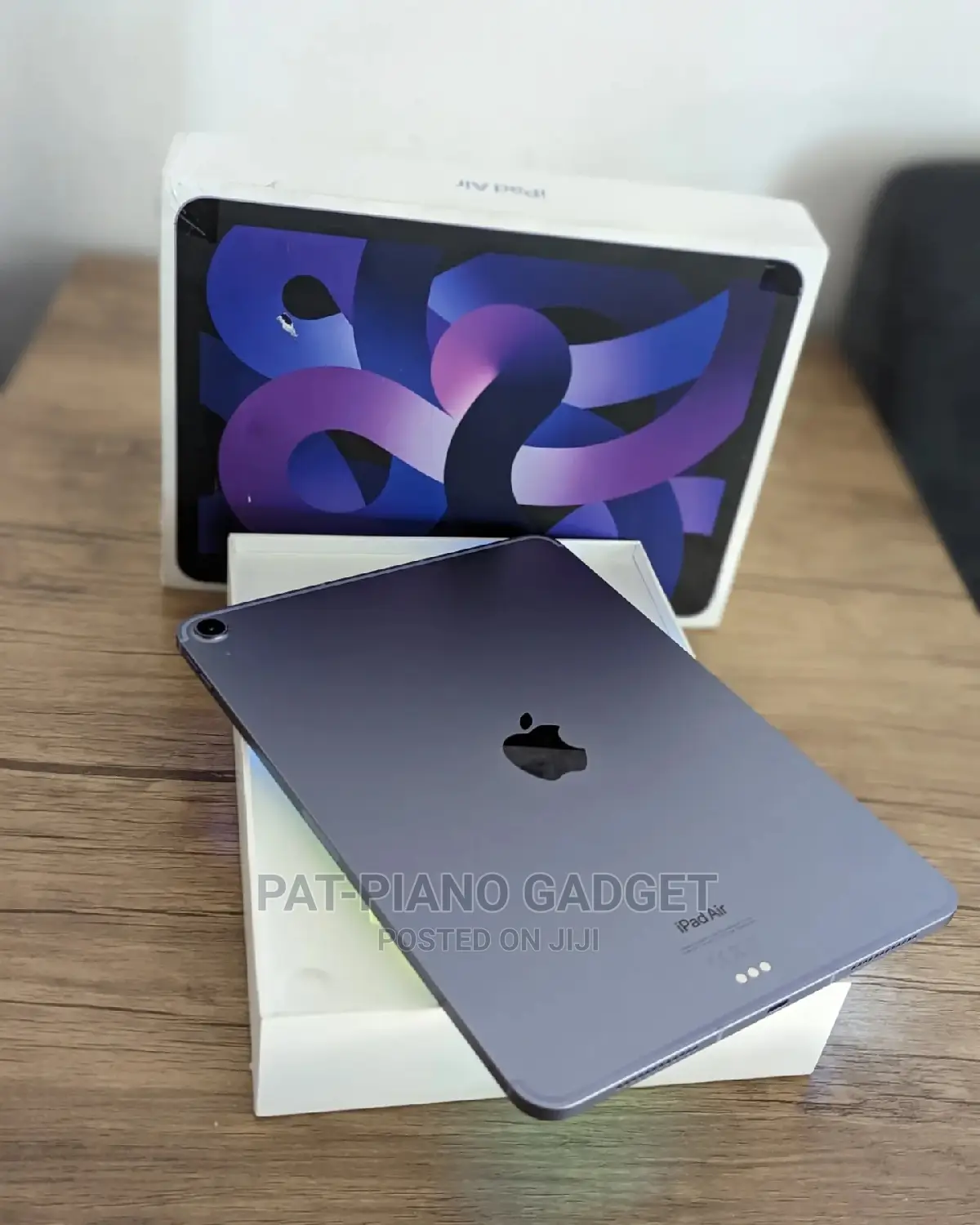 Apple iPad Air (2022) 64 GB Gray