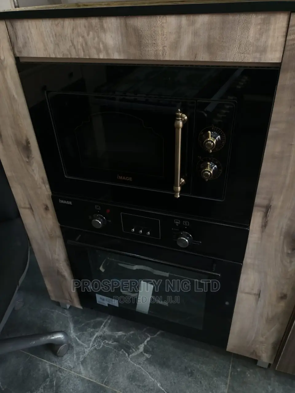 Cabinet Microwave