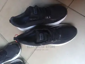 Original Nike Sneakers Ash and Black Color