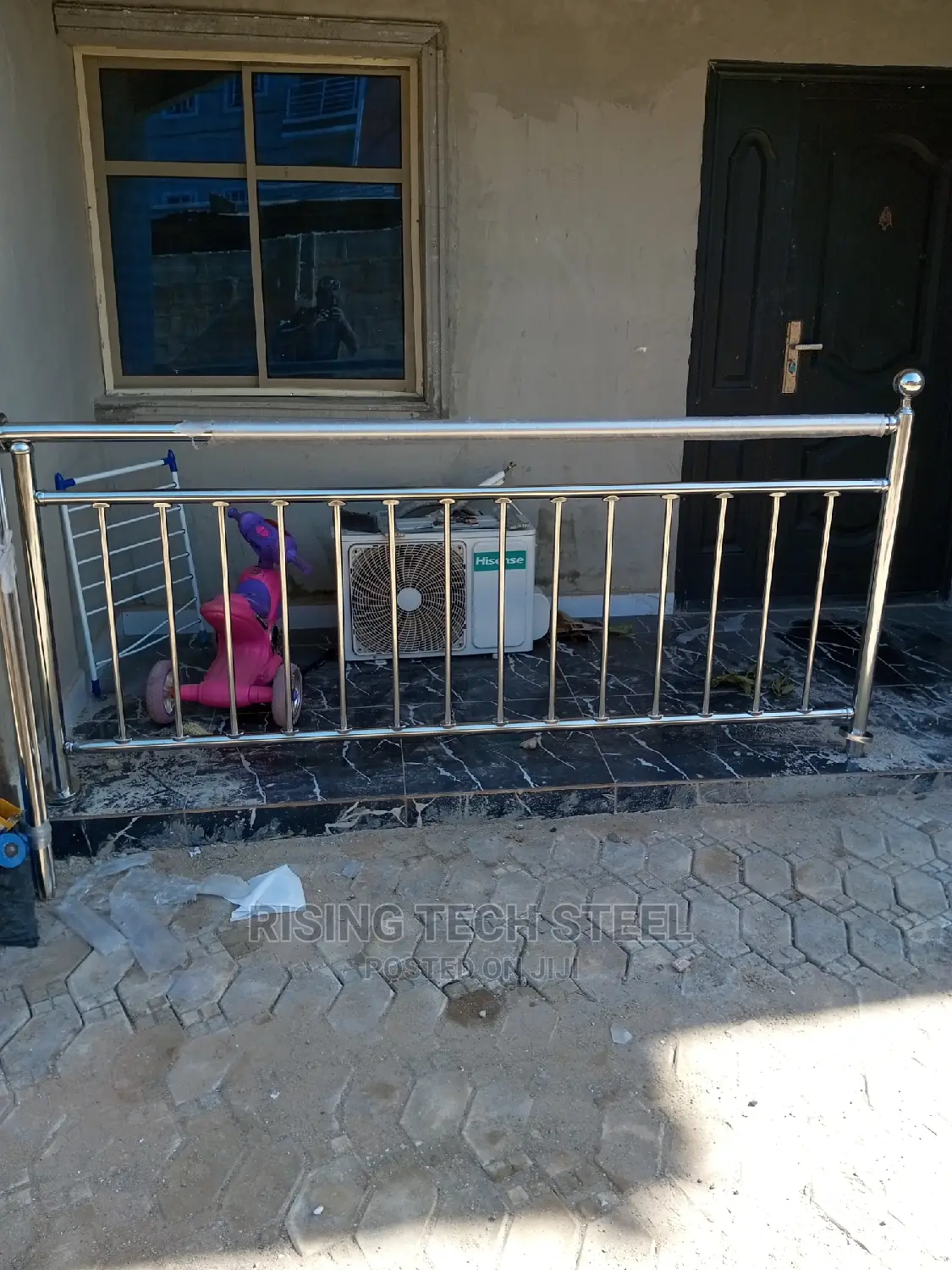 Stainless Handrail Simple Triple Rail Design