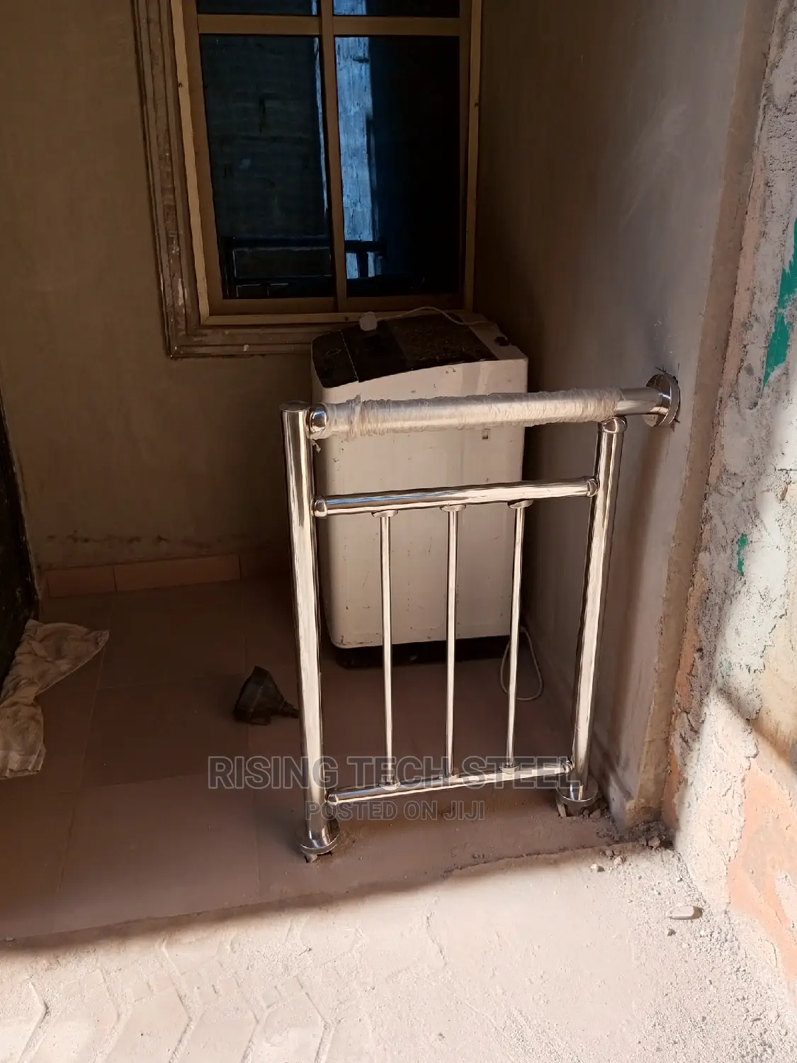 Stainless Handrail Simple Triple Rail Design
