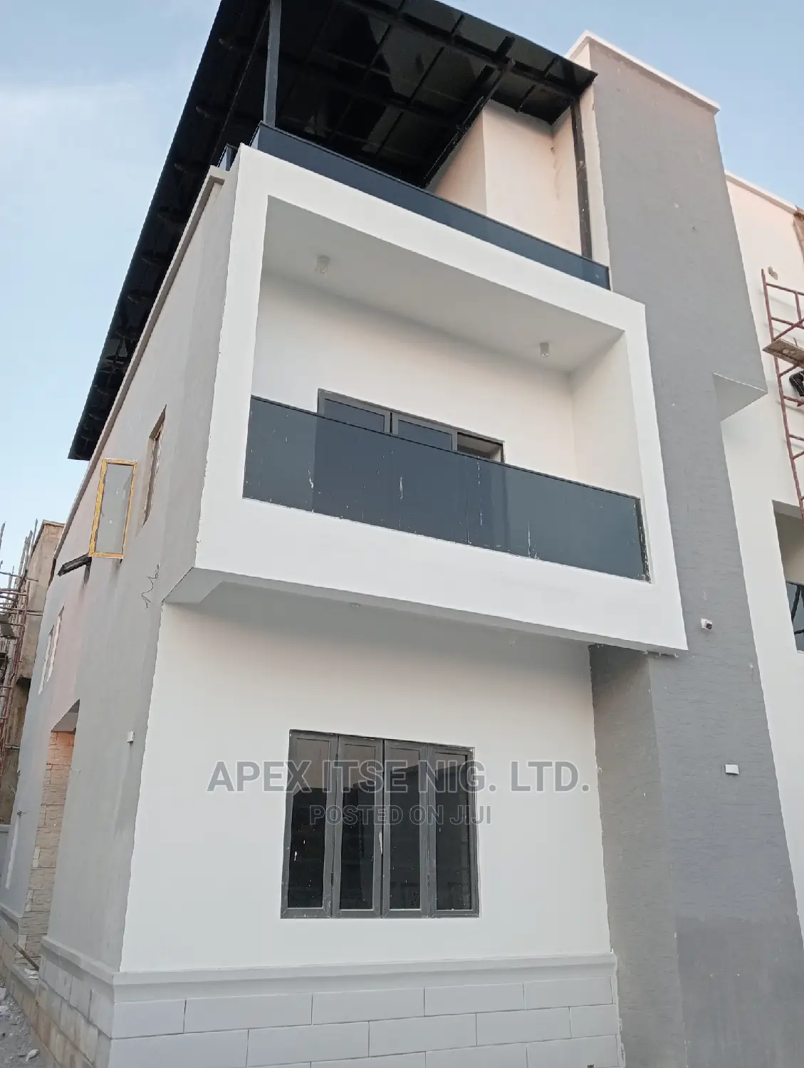 Idu Frameless Balcony Glass