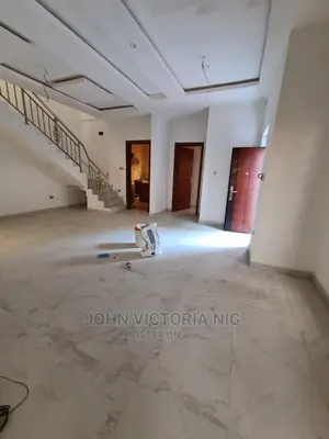 5bdrm Duplex in Magodo Fase One for sale