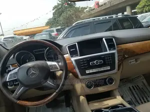 Mercedes-Benz M Class 2014 White