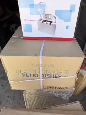 Carton Of Petri Dish