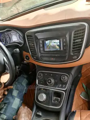 2015 Chrysler 200 Android System