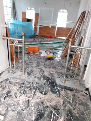 Stainless Handrail With Gold Accessories