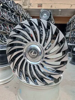 19inch Alloyed Rims Lexus!