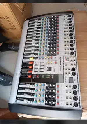 Yamaha 16channel Cm-16 Flat Mixer