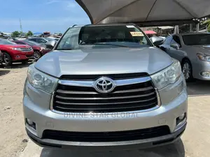 Toyota Highlander 2016 Blue