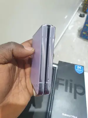 Samsung Galaxy Z Flip4 256 GB Purple