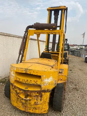 Forklifts Training and Rental Services