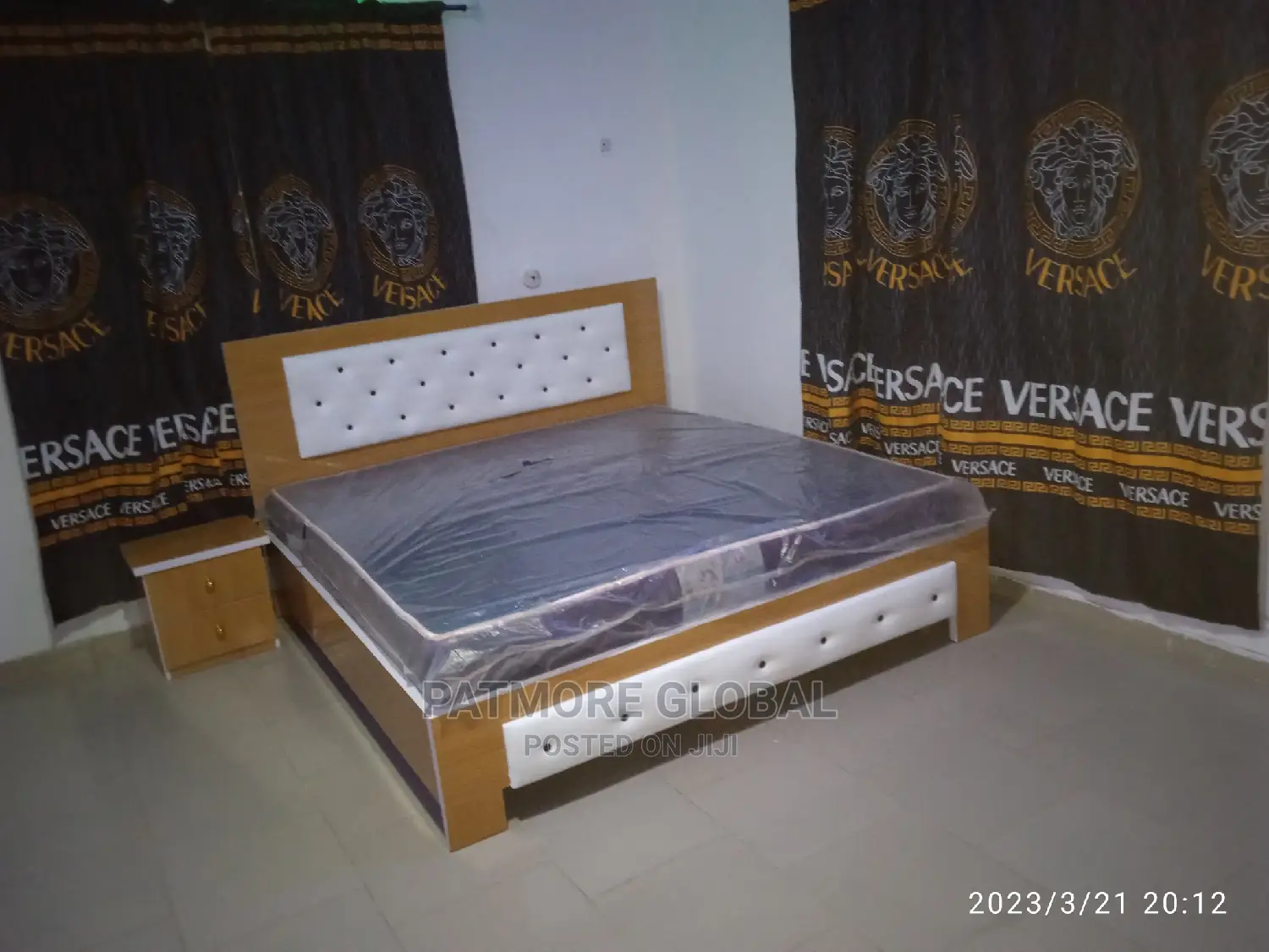 6x6 Bedframe With a Side Drawer