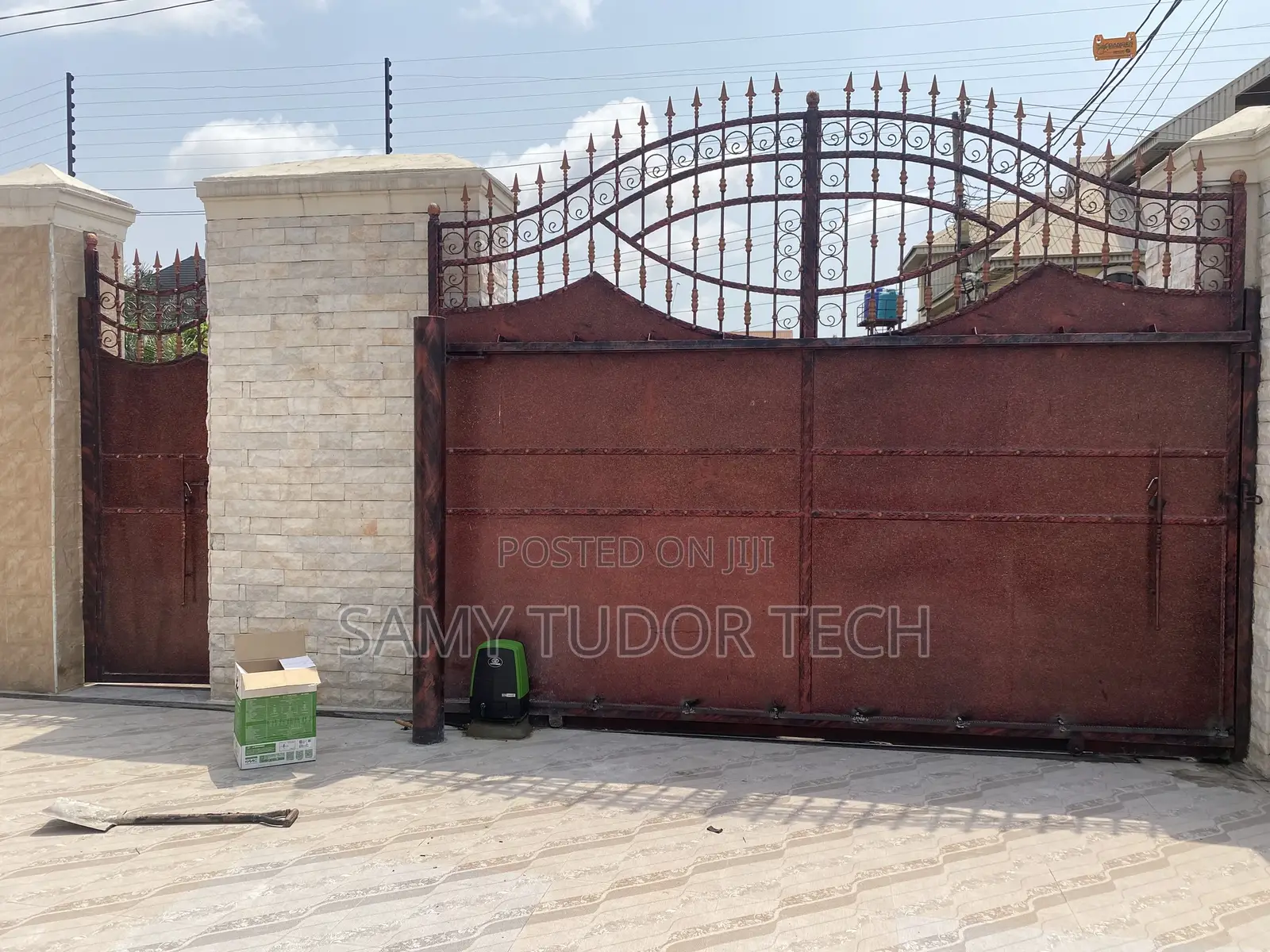 Centurion D10 Smart Sliding Gate