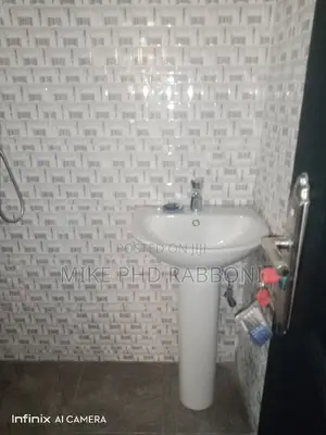 3bdrm Block of Flats in Thinkers Corner for Rent