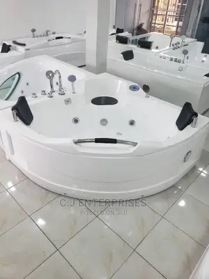 Executive Jacuzzi With Double Header