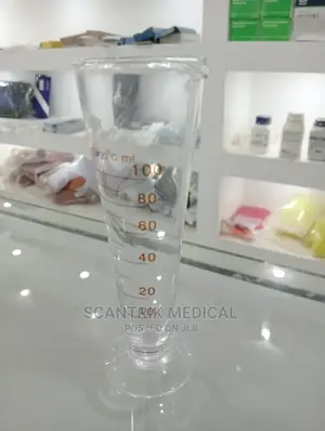 Portable 100ml Glass Measuring