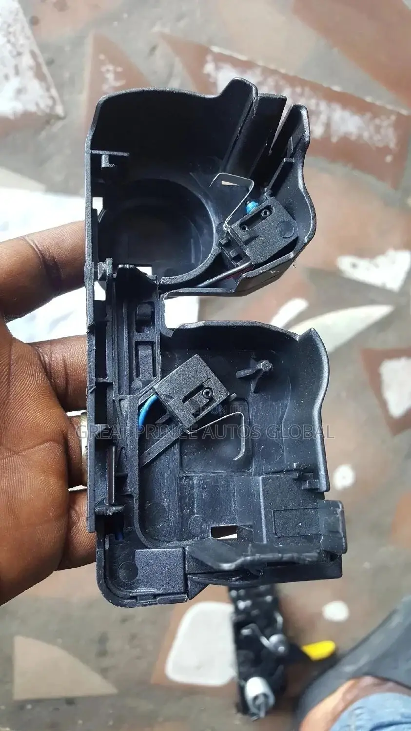 Bonnet Lock Sensor for Gla250/Cla