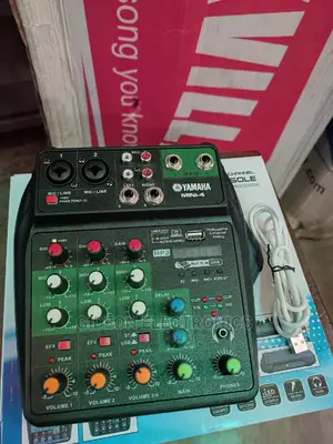 YAMAHA Mini Mixer