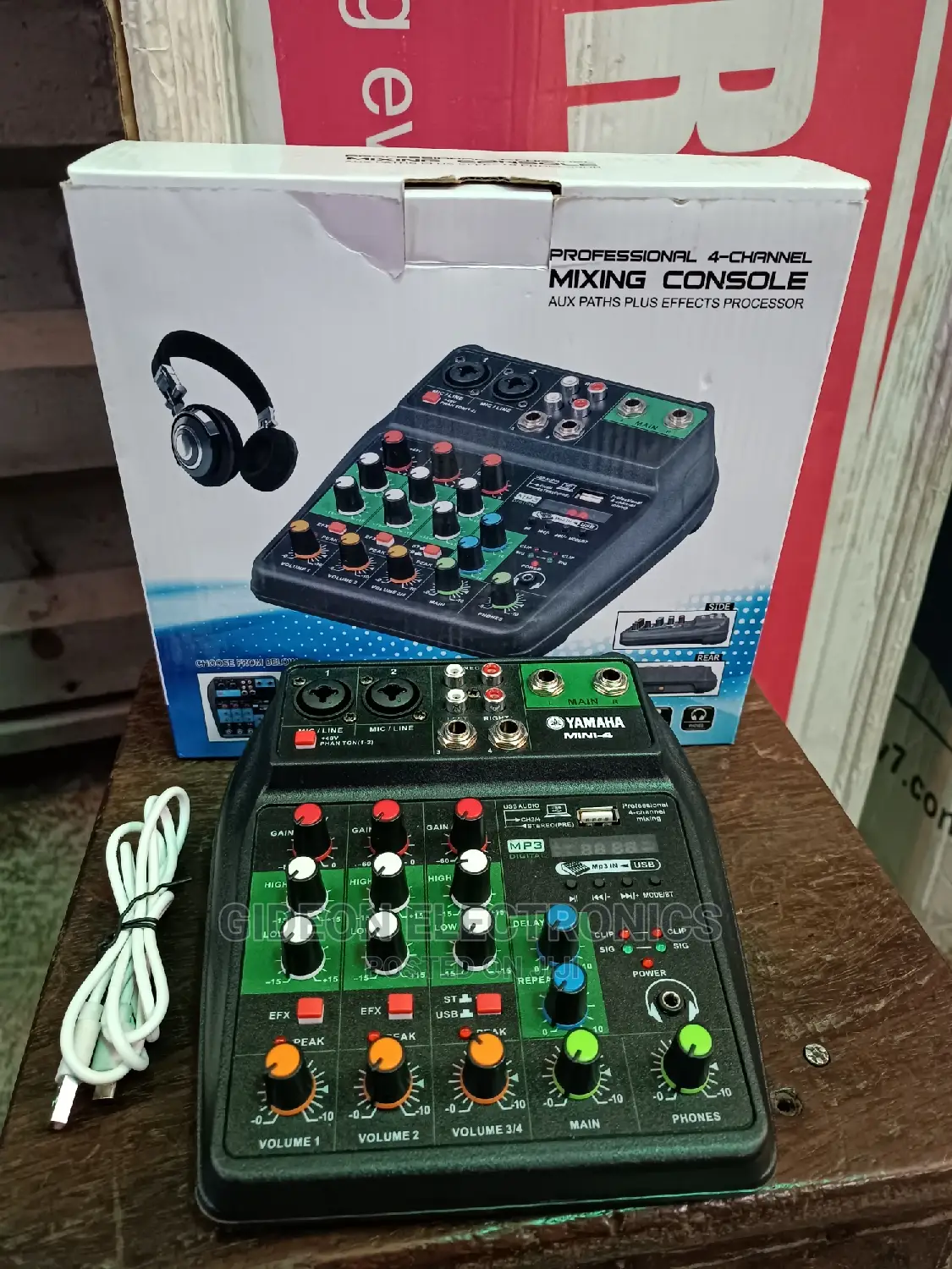 YAMAHA Mini Mixer