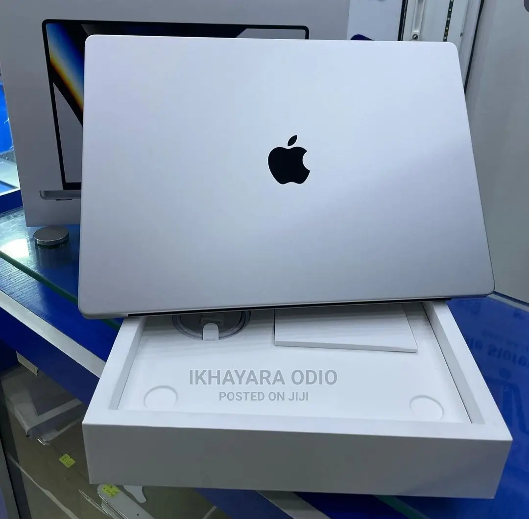 Laptop Apple MacBook Pro 2021 M1 16GB Apple M1 Pro SSD 512GB