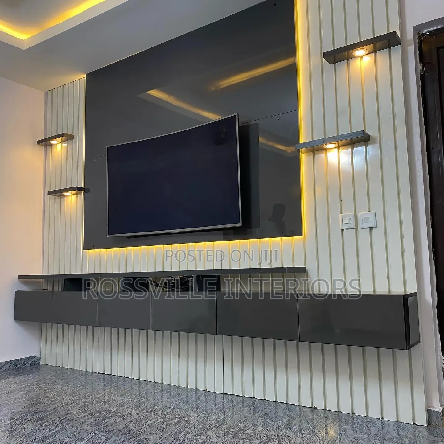 Tv Console / Wall Unit / Entertainment Centres