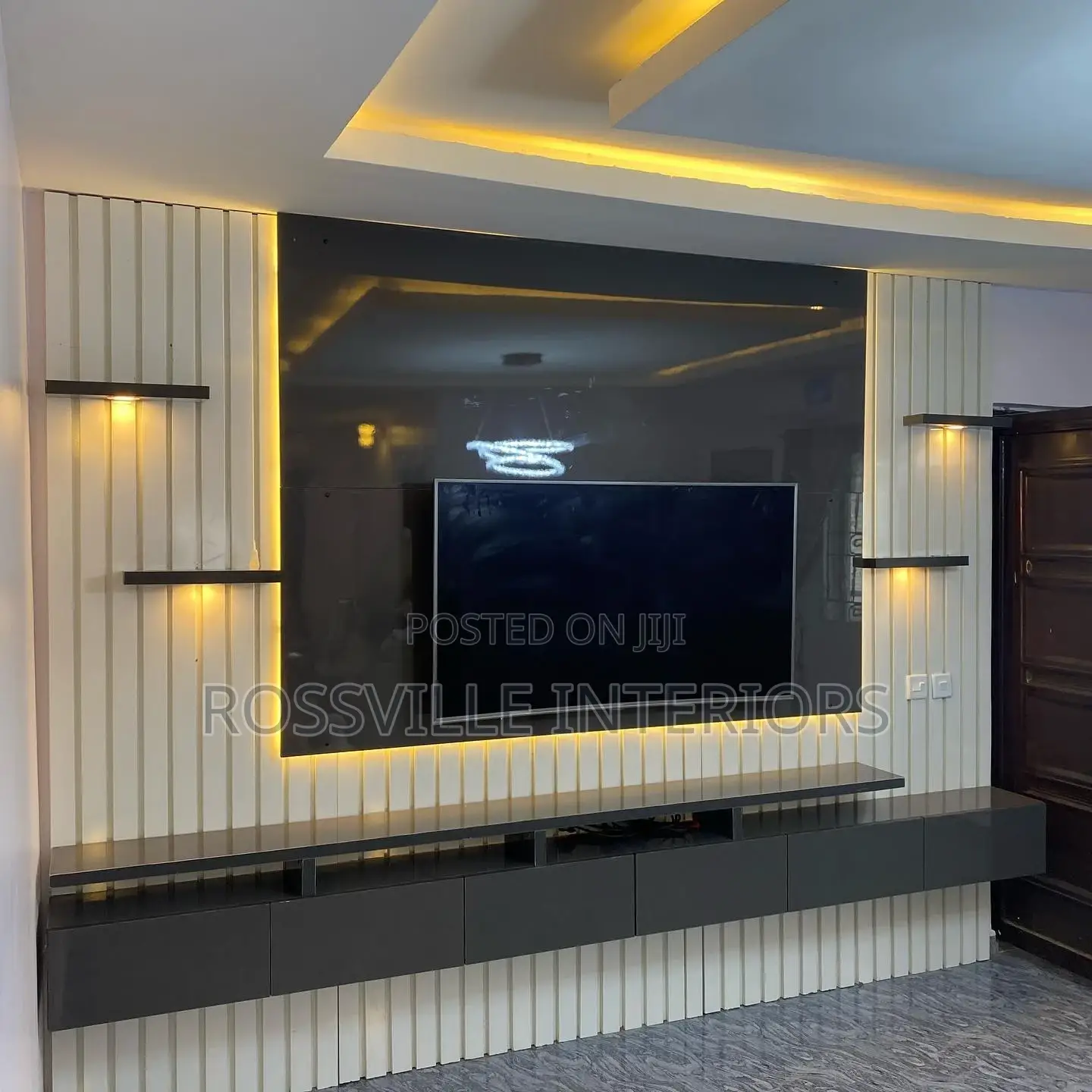 Tv Console / Wall Unit / Entertainment Centres