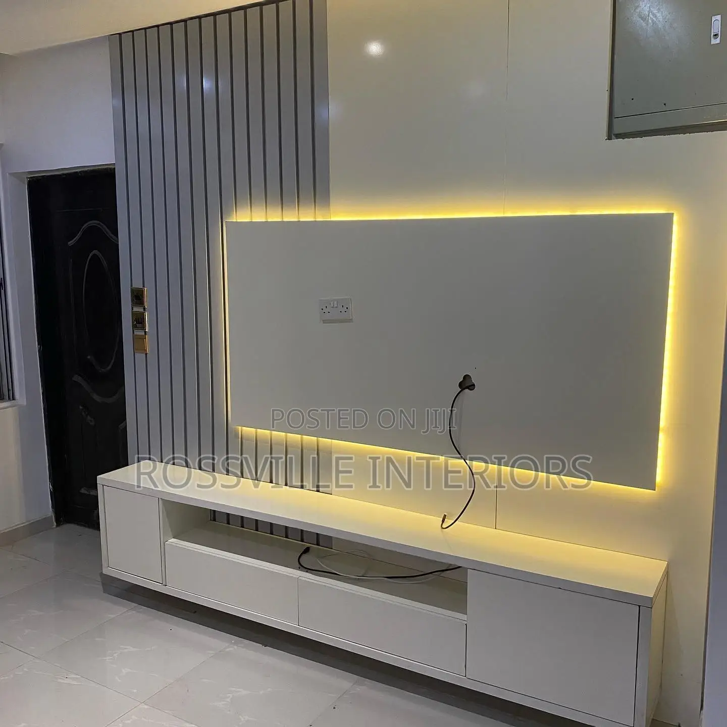 High Gloss Wall Unit / Tv Console/ Tv Stands