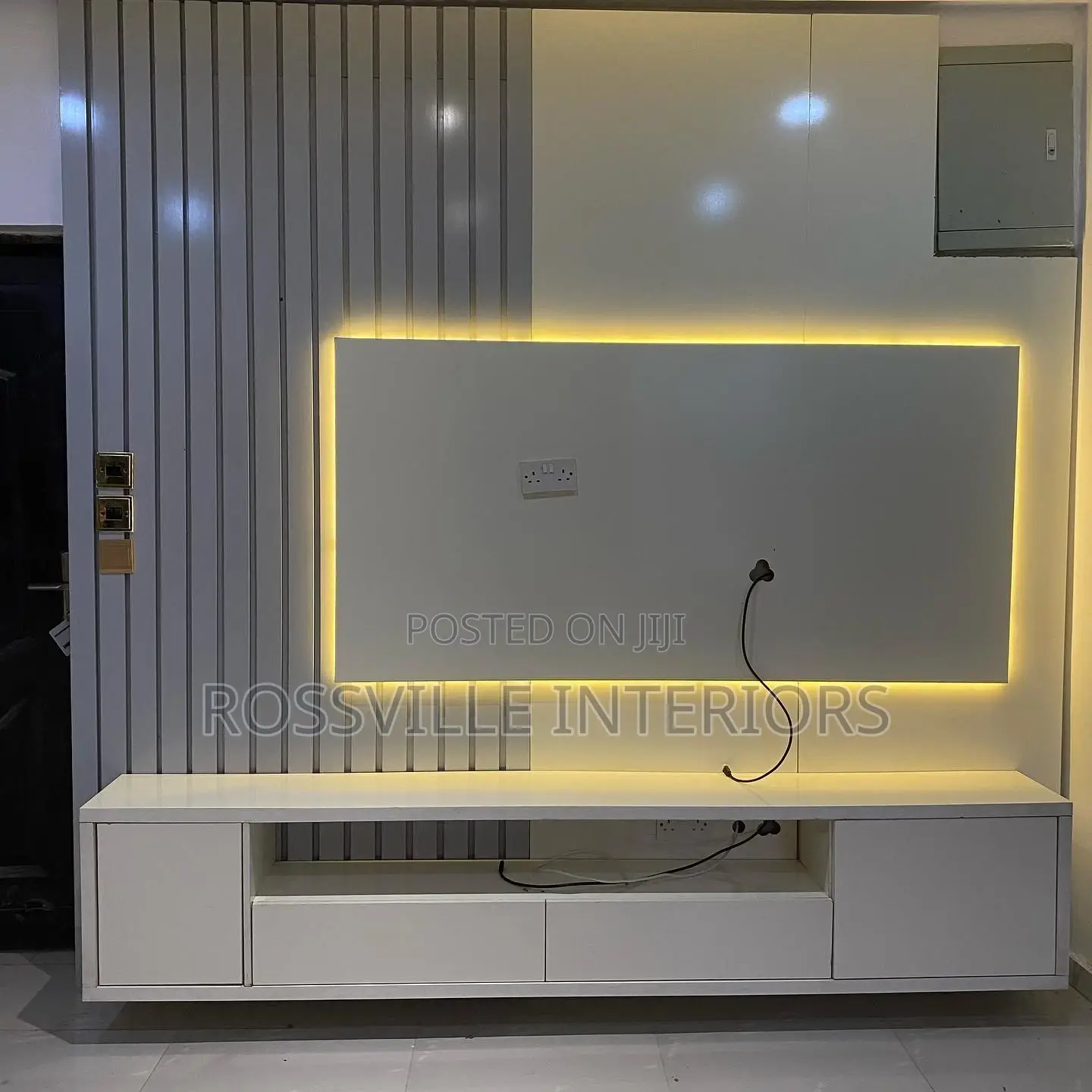 High Gloss Wall Unit / Tv Console/ Tv Stands