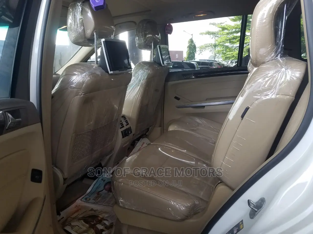 Mercedes-Benz GL-Class GL 550 2012 White