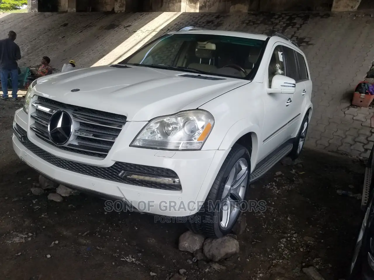 Mercedes-Benz GL-Class GL 550 2012 White