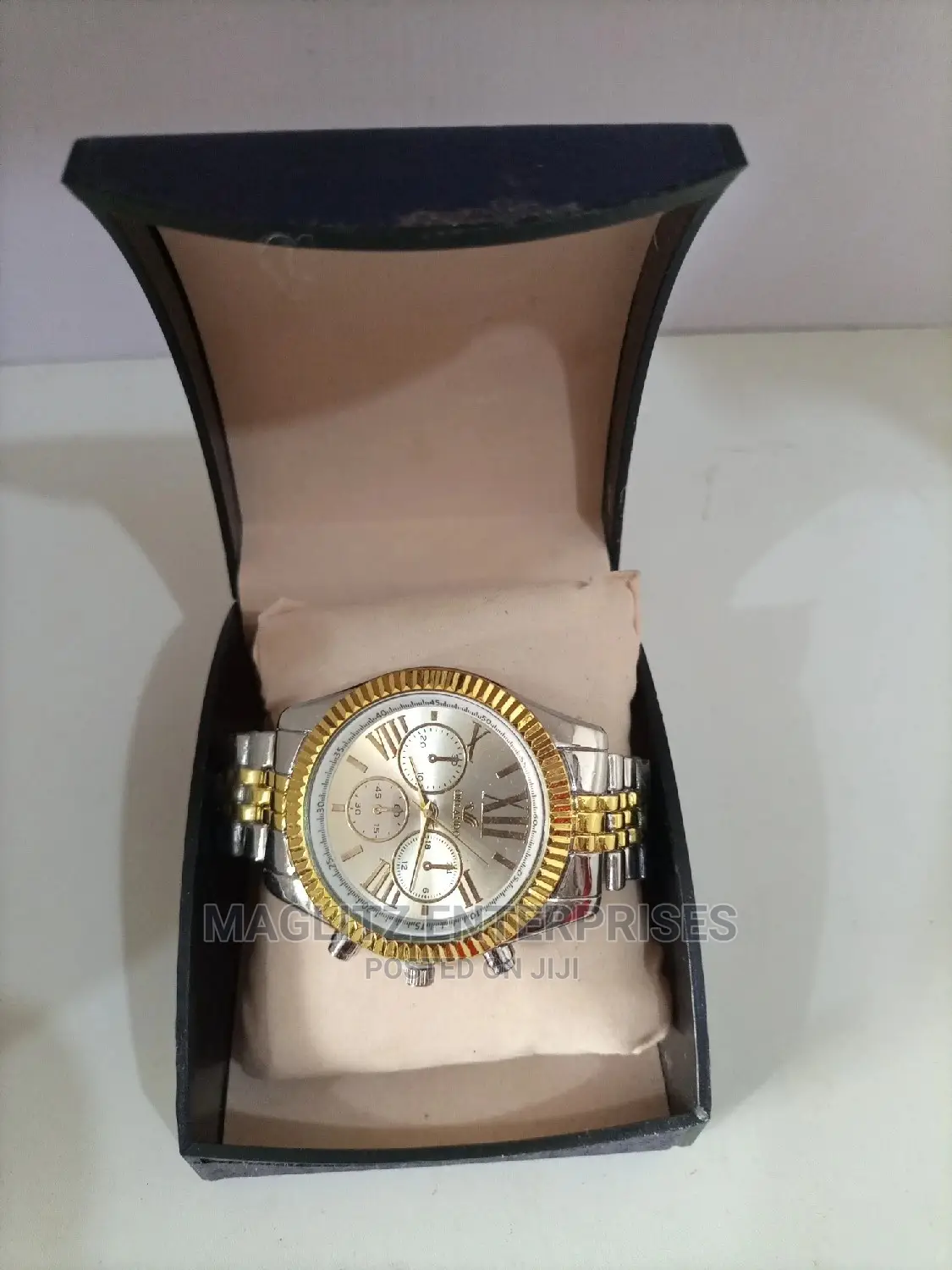 Quality Men Wristwatch