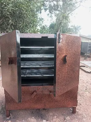 Gas/Charcoal Oven.
