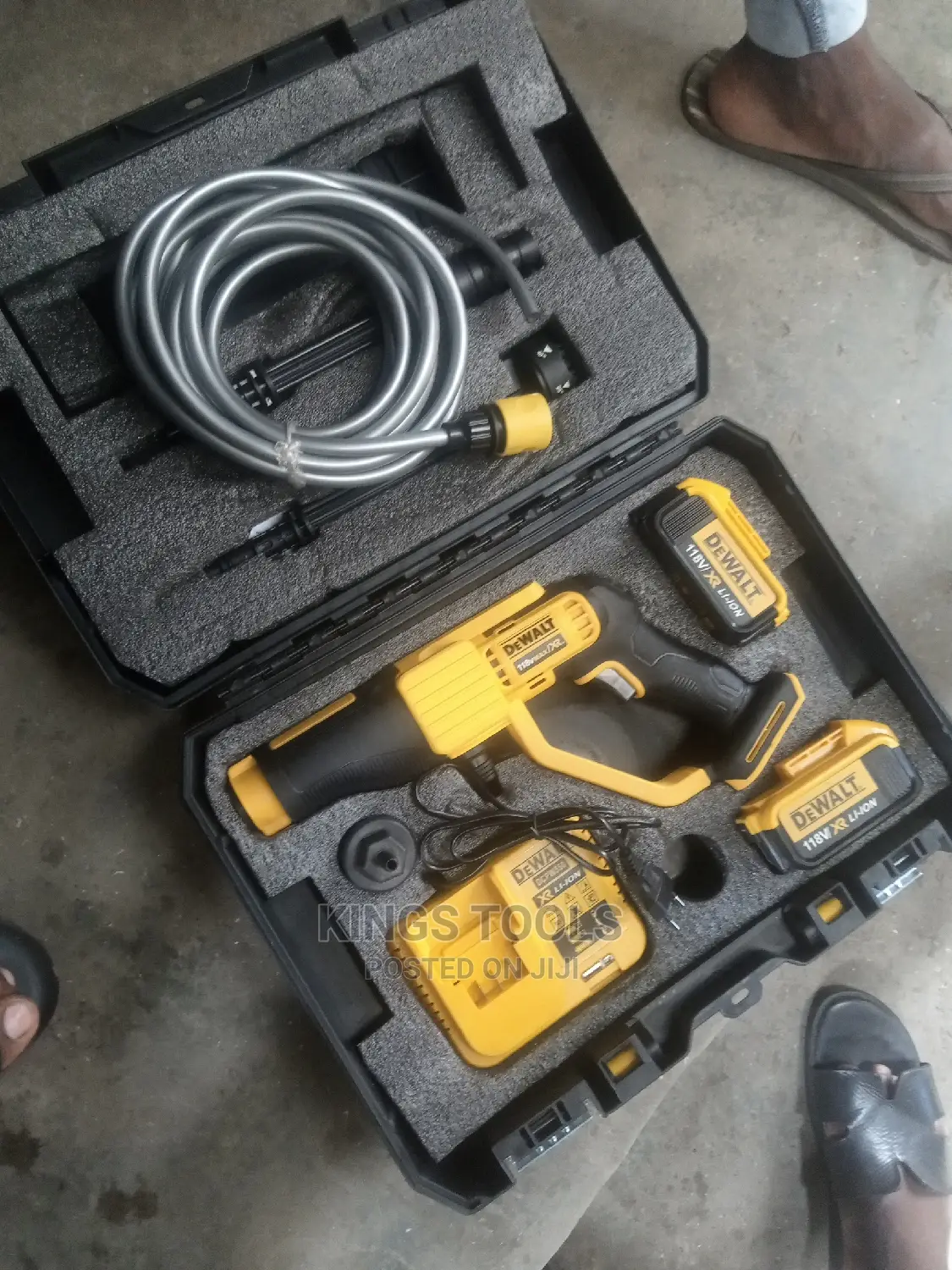 Cordless Pressure Washer