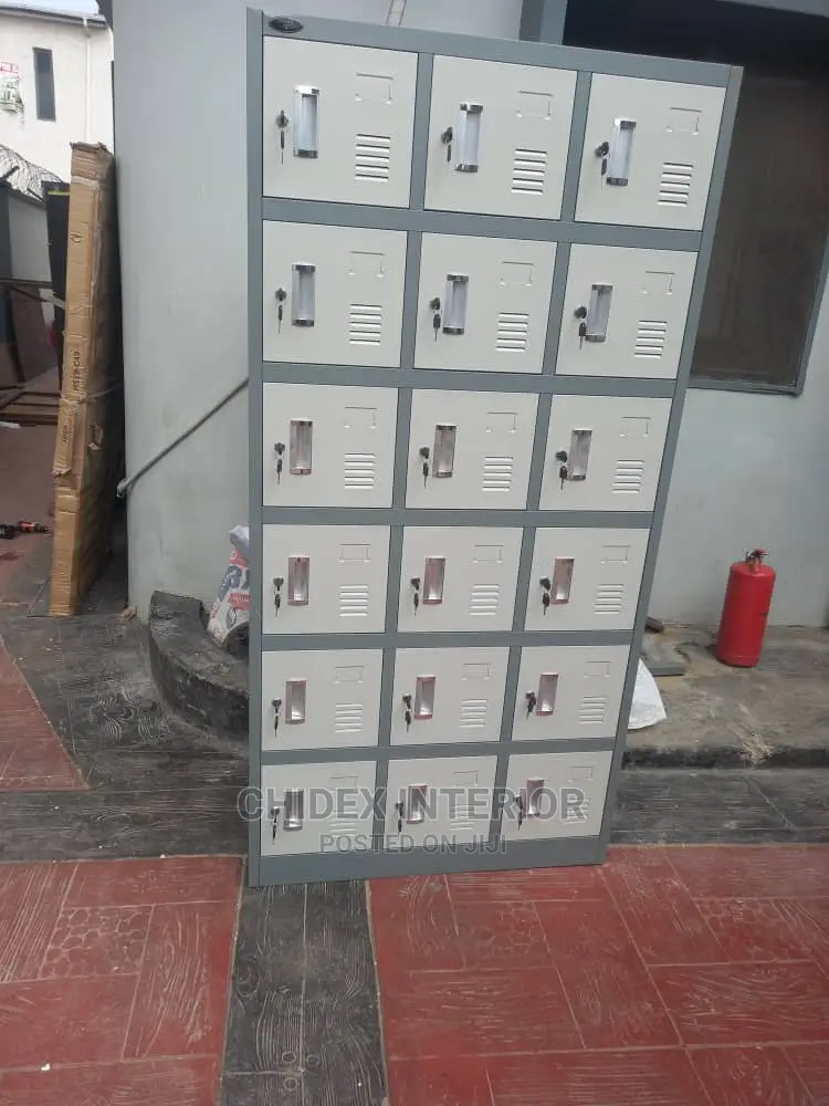 18 Doors Workers Locker