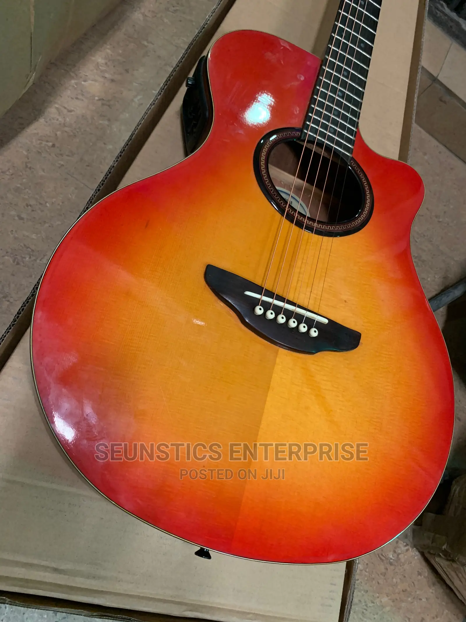 Quality Yamaha Apx-3 Electro Acoustic Guitar